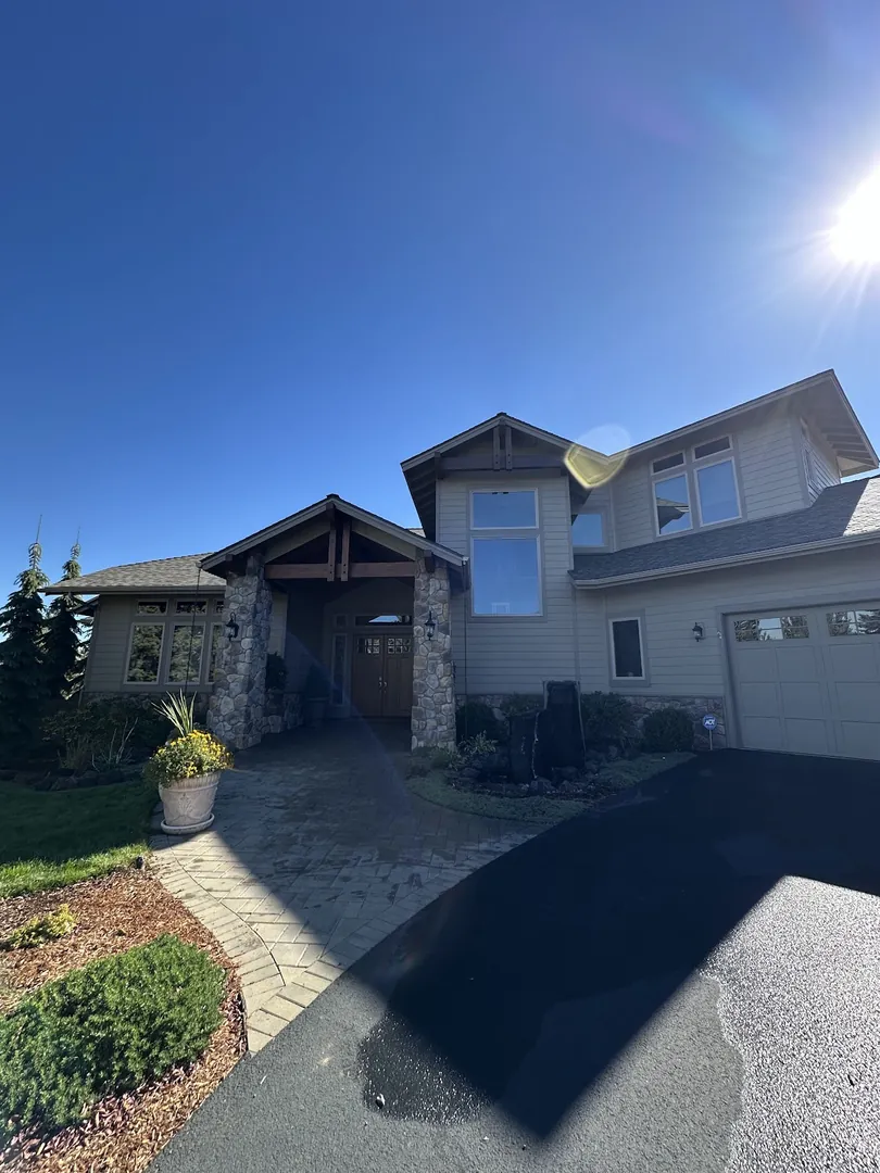 Full exterior repaint in Redmond by Bill Sizemore Painting